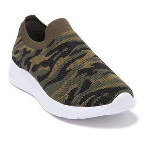 New Steve Madden Lillian Camo Slip On Sneaker 6.5